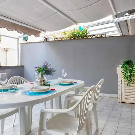 Sardinia Re - Francesca's Flat - Free Parking Alghero