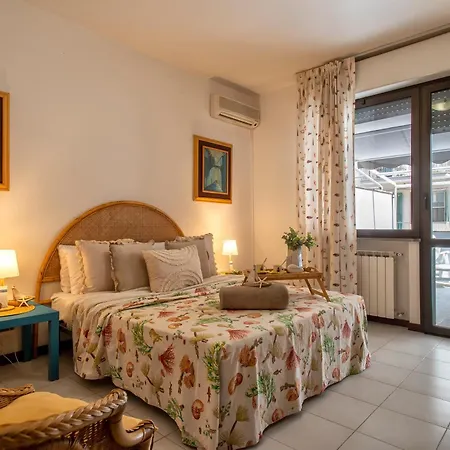 Sardinia Re - Francesca's Flat - Free Parking Alghero