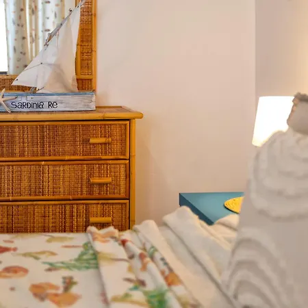 Sardinia Re - Francescas Flat - Free Parking 아파트