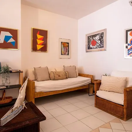 Sardinia Re - Francesca's Flat - Free Parking *