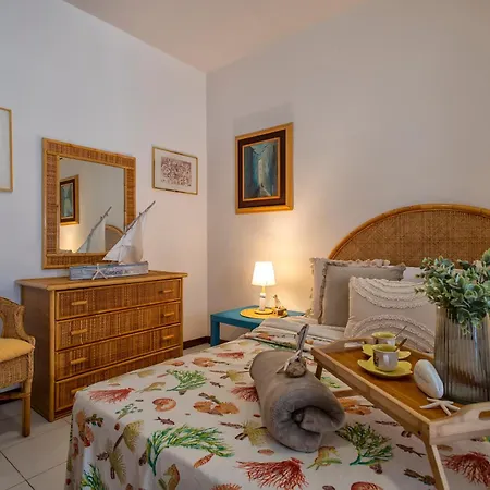 شقة Sardinia Re - Francescas Flat - Free Parking *