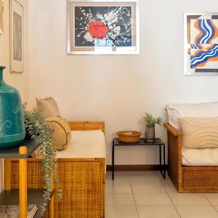 Sardinia Re - Francescas Flat - Free Parking شقة